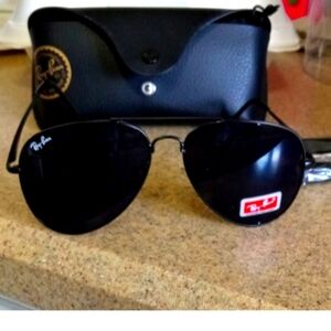 Ray-ban aviator sunglasses